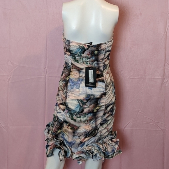PrettyLittleThing Multi Renaissance Print Woven Ruffle Frill Hem Bandeau Dress 6 - Picture 4 of 7